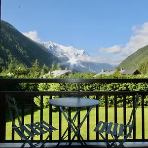 studio-residence-grands-montets.hotels-rhonealpes.com/
